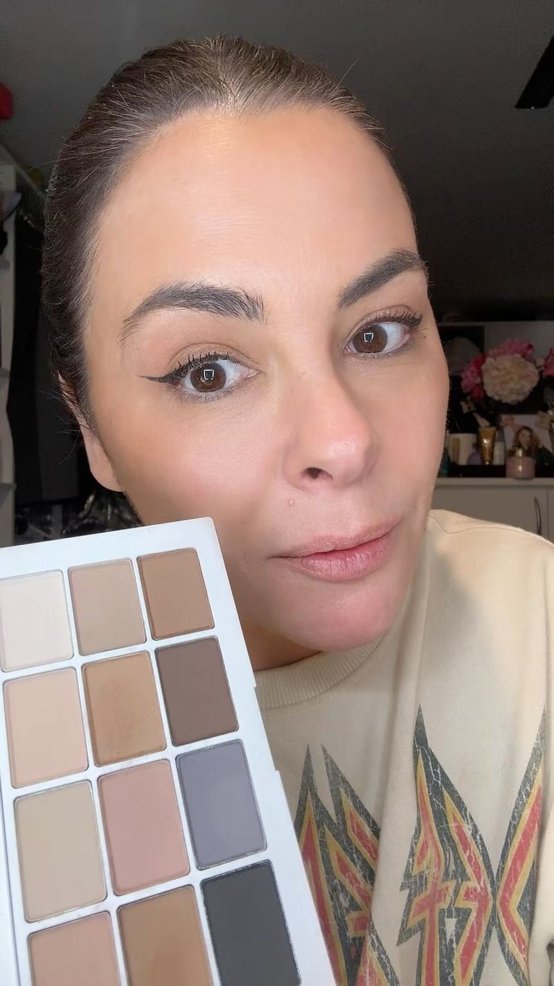 Strategic Eyeshadow Placement