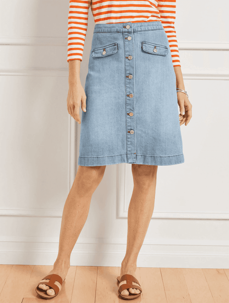 Above-the-Knee Hemlines Show More Leg